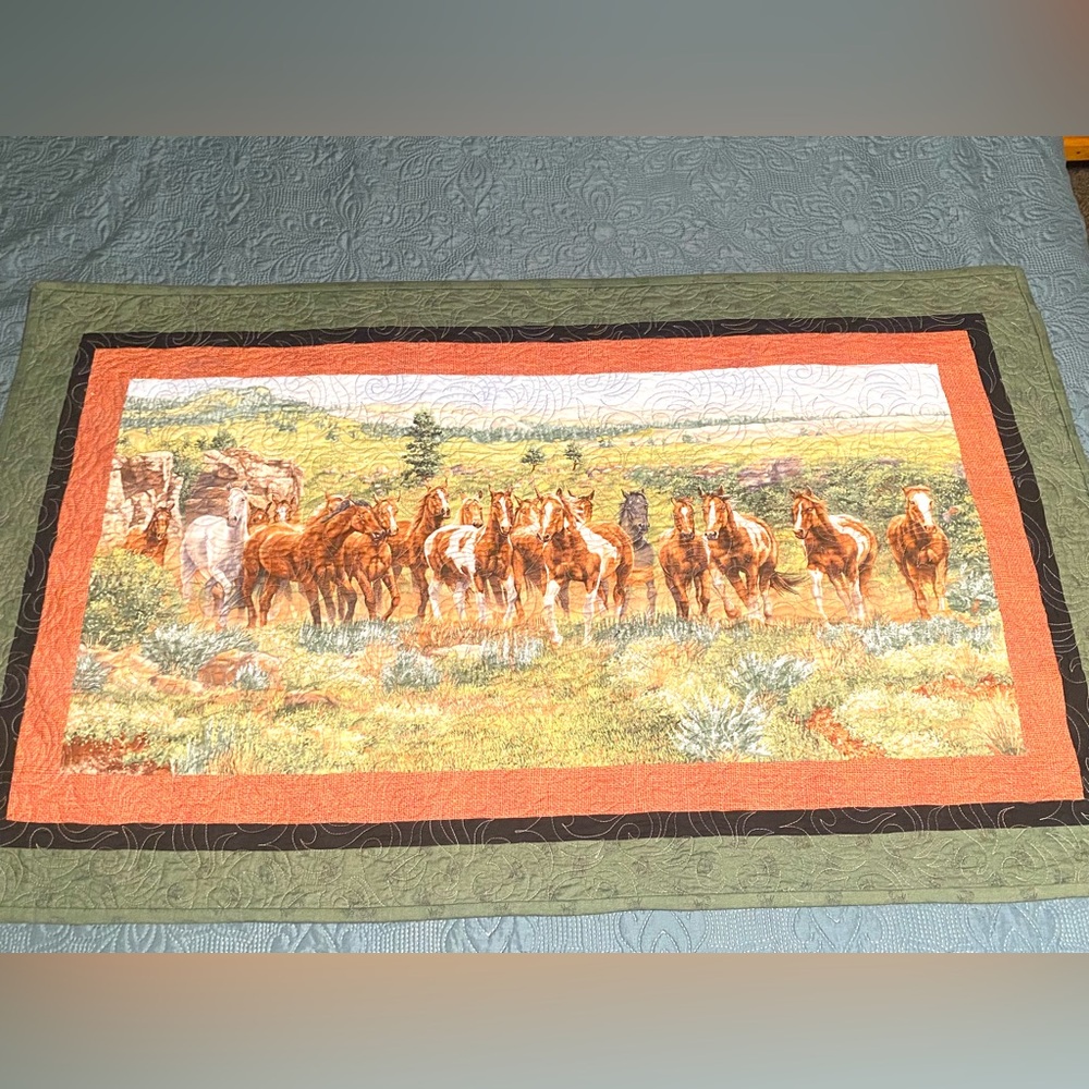 Wild Horse Kitchen Table topper